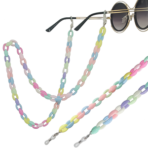 Soporte de cadena de acrílico para gafas en colores caramelo